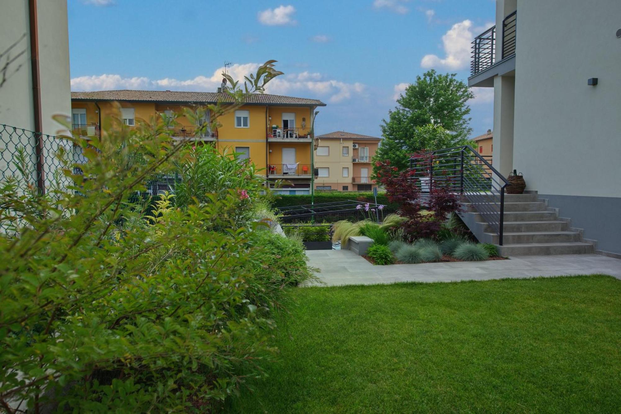 Via Goito 25 Rooms & Apartment Peschiera del Garda Zewnętrze zdjęcie