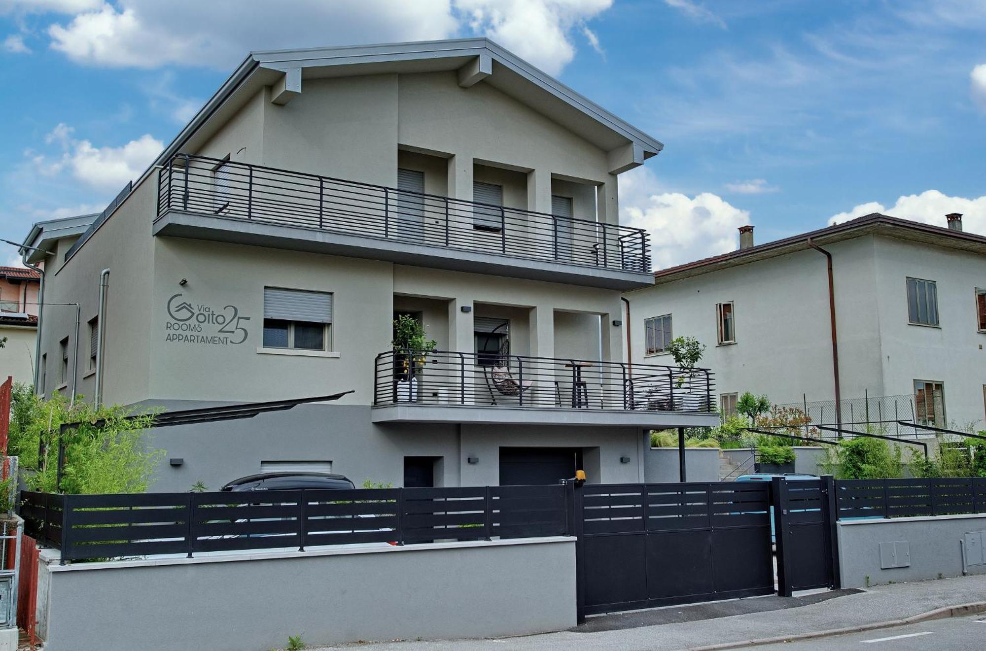 Via Goito 25 Rooms & Apartment Peschiera del Garda Zewnętrze zdjęcie