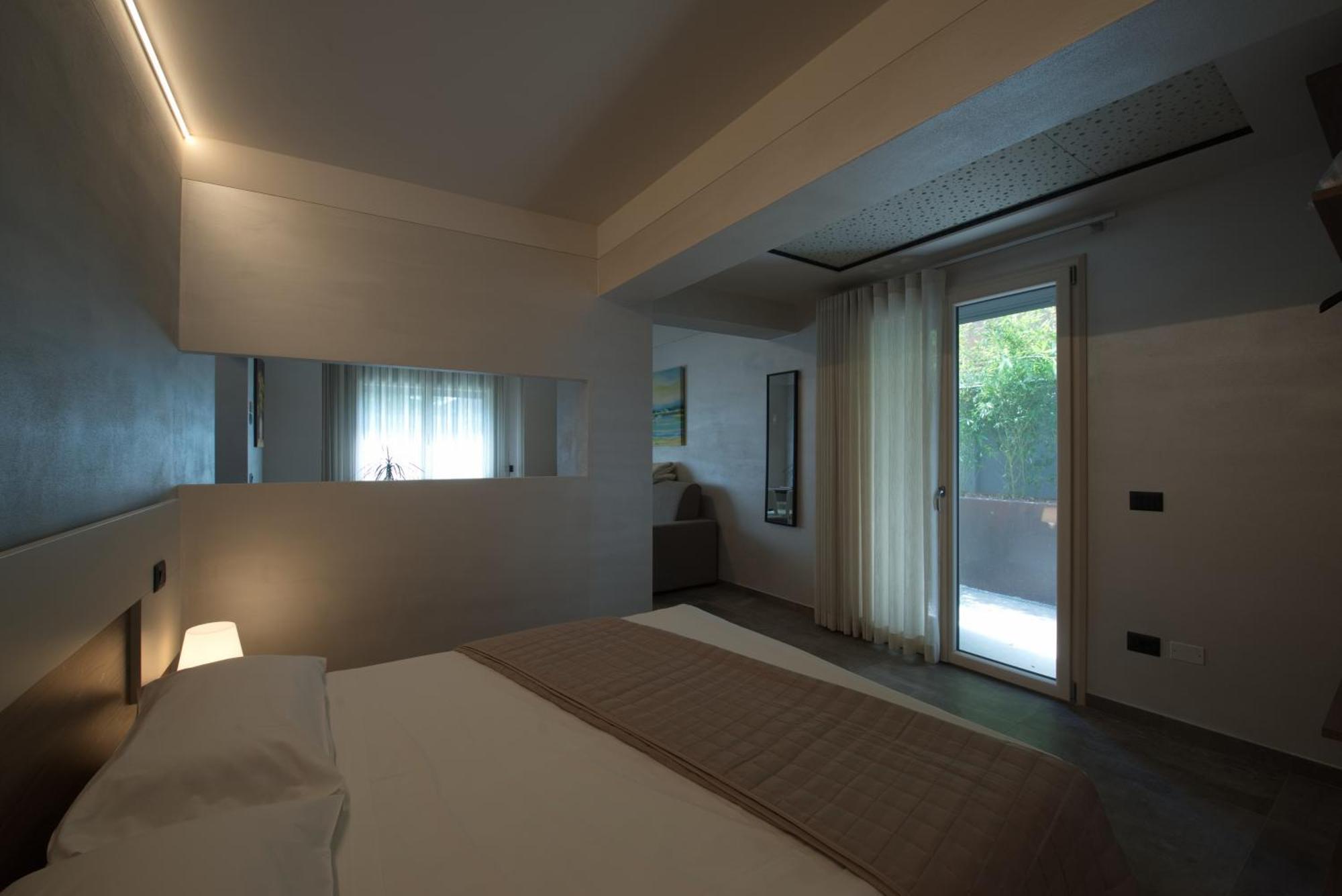 Via Goito 25 Rooms & Apartment Peschiera del Garda Zewnętrze zdjęcie
