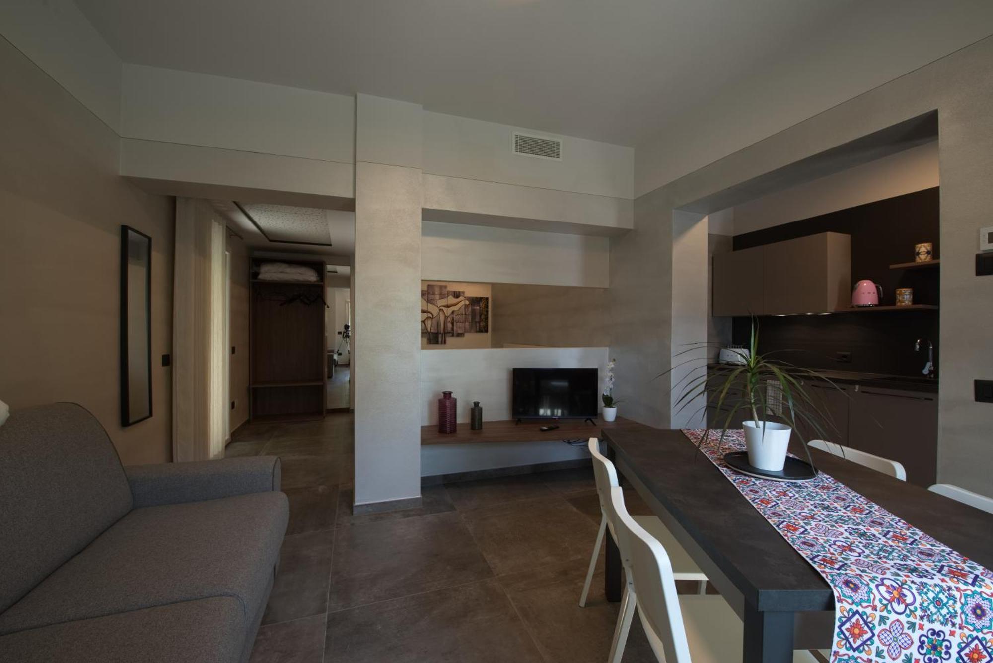 Via Goito 25 Rooms & Apartment Peschiera del Garda Zewnętrze zdjęcie
