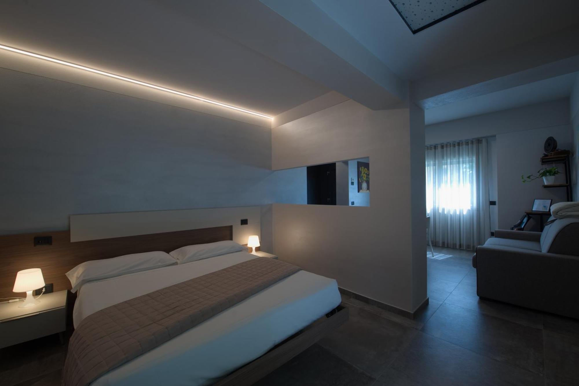 Via Goito 25 Rooms & Apartment Peschiera del Garda Zewnętrze zdjęcie