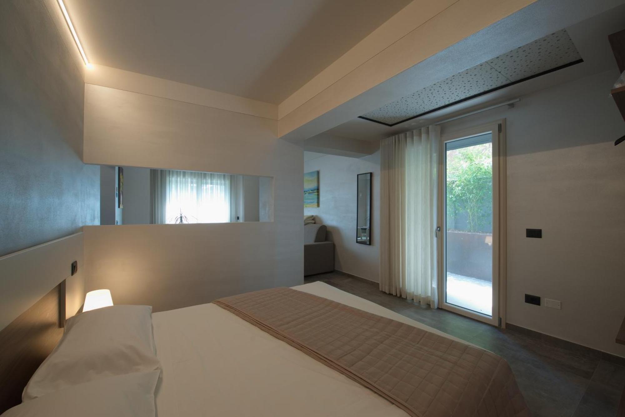 Via Goito 25 Rooms & Apartment Peschiera del Garda Zewnętrze zdjęcie
