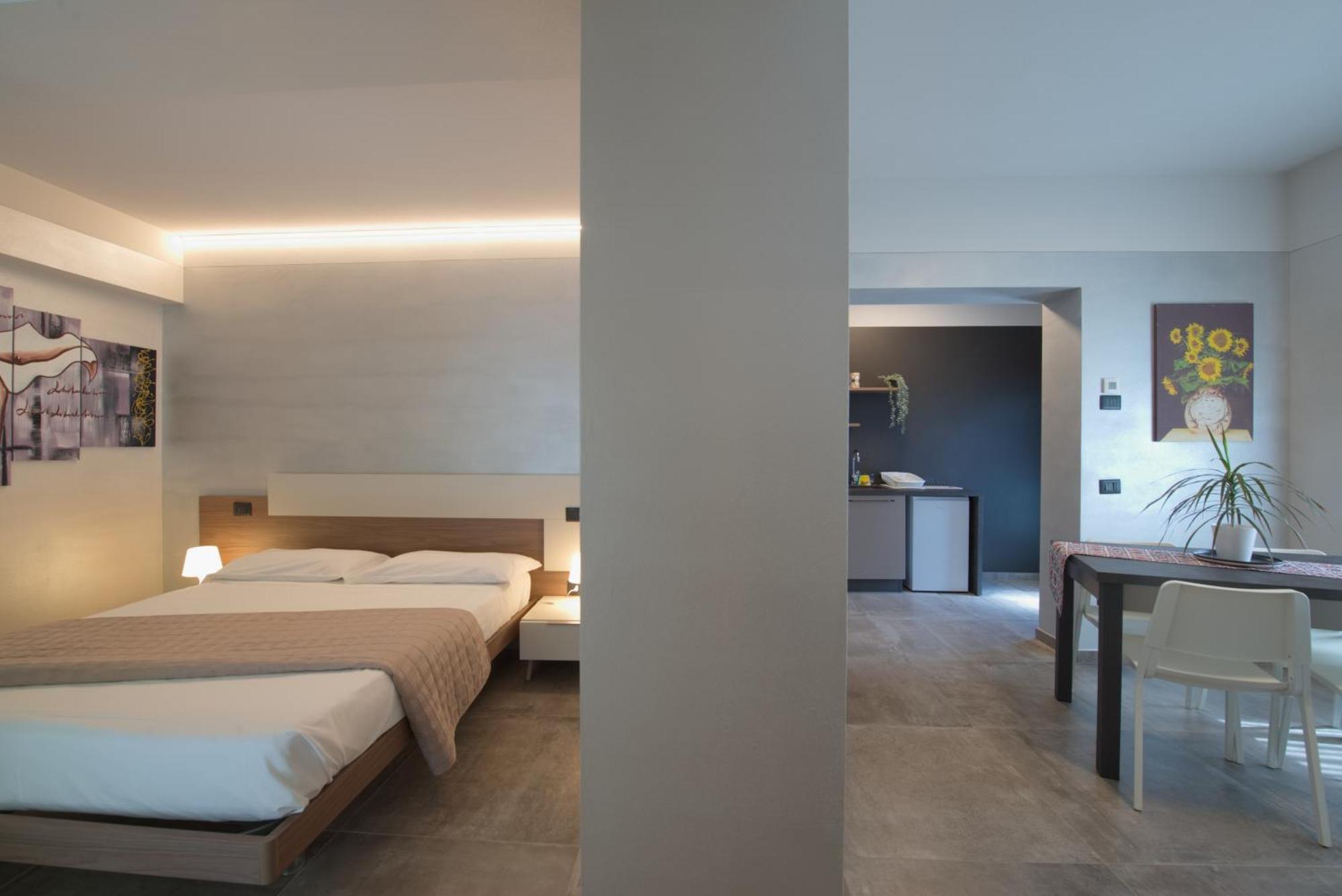 Via Goito 25 Rooms & Apartment Peschiera del Garda Zewnętrze zdjęcie