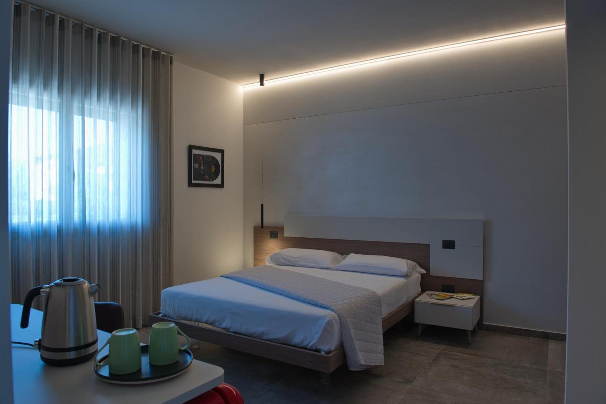 Via Goito 25 Rooms & Apartment Peschiera del Garda Zewnętrze zdjęcie